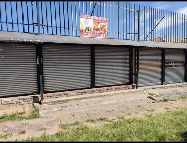 20M² WAREHOUSE FOR SALE IN KRUGERSDORP CENTRAL